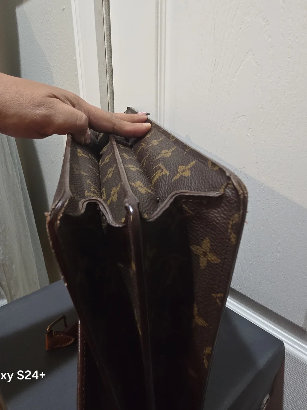 LOUIS VUITTON SERVIETTE CONSEILLER BRIEFCASE M11000